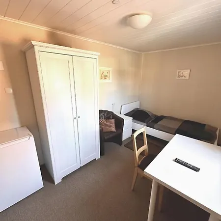 게스트하우스 Monteurunterkunft Ludwigskanal 3*