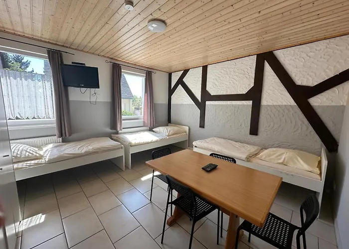 Monteurunterkunft Ludwigskanal Casa de hóspedes 3*